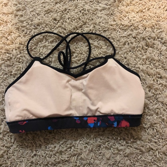 Lululemon Sports Bra Size 2 - Picture 3 of 3